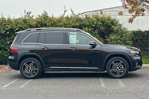 2026 Mercedes-Benz GLB 250 Base