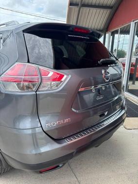 Gun Metallic 2015 Nissan Rogue SV