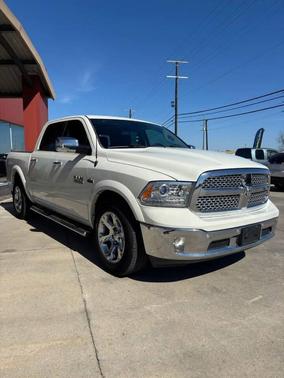 2017 RAM 1500 Laramie