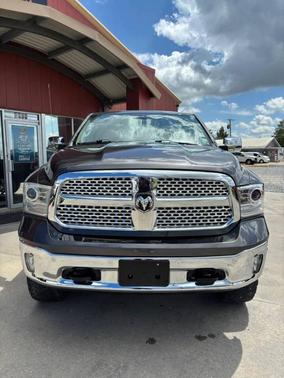 Granite Crystal Metallic Clearcoat 2015 RAM 1500 Laramie