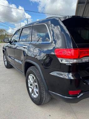 Brilliant Black Crystal Pearlcoat 2015 Jeep Grand Cherokee Limited