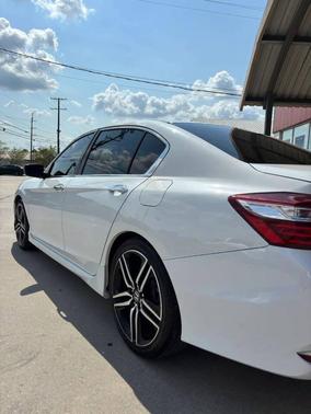 White Orchid Pearl 2017 Honda Accord Sport SE