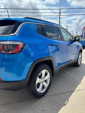 Laser Blue Pearlcoat 2018 Jeep Compass Latitude