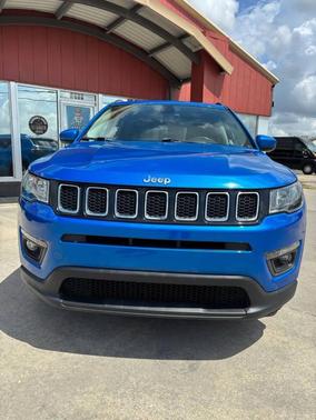 Laser Blue Pearlcoat 2018 Jeep Compass Latitude