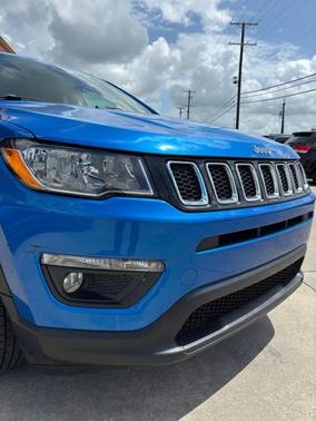 Laser Blue Pearlcoat 2018 Jeep Compass Latitude