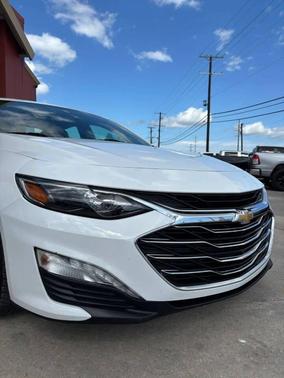 Summit White 2020 Chevrolet Malibu FWD LT