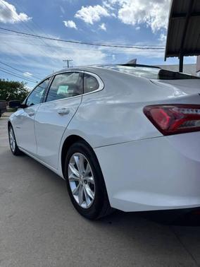 Summit White 2020 Chevrolet Malibu FWD LT