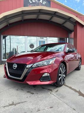 2020 Nissan Altima SR FWD