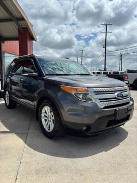 White Platinum Metallic Tri-Coat 2015 Ford Explorer XLT