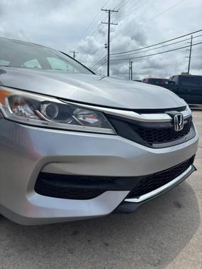 Lunar Silver Metallic 2017 Honda Accord LX