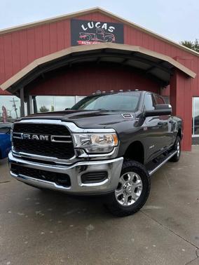 2021 RAM 2500 Tradesman Crew Cab 4x4 6'4' Box