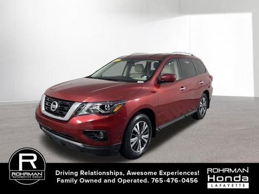 2017 Nissan Pathfinder SL