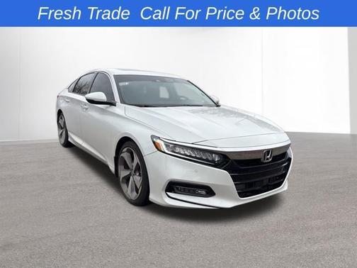 2019 Honda Accord Touring 2.0T