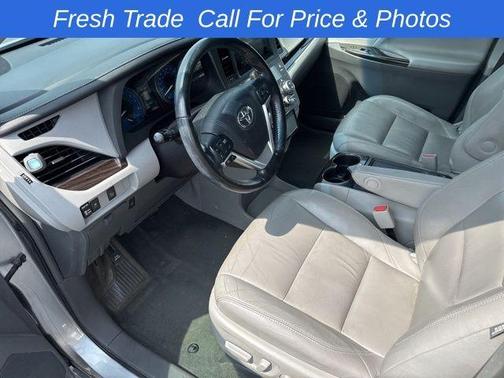 2016 Toyota Sienna XLE