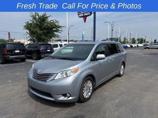 2016 Toyota Sienna XLE