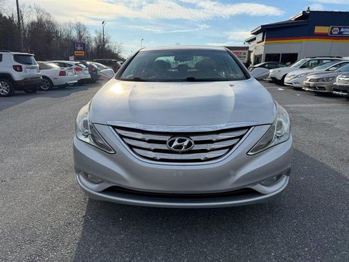 2012 Hyundai SONATA SE