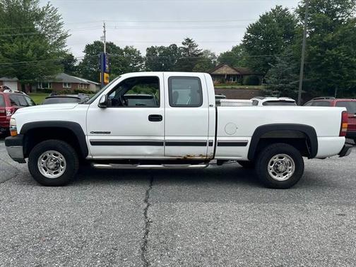 2002 Chevrolet Silverado 2500 LS H/D Extended Cab