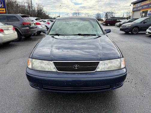 1999 Toyota Avalon XL