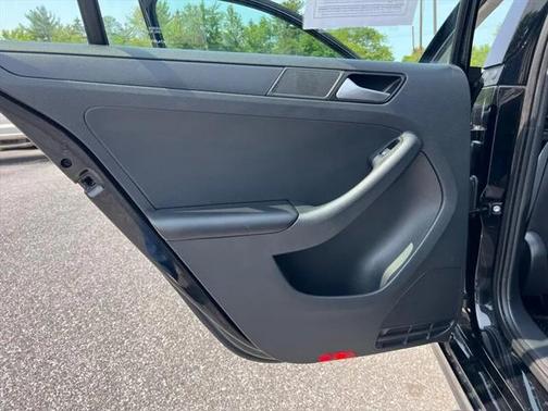 2015 Volkswagen Jetta Auto S w/Technology