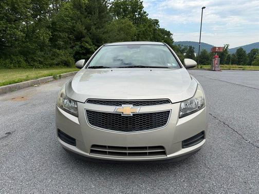 Champagne Silver Metallic 2013 Chevrolet Cruze ECO