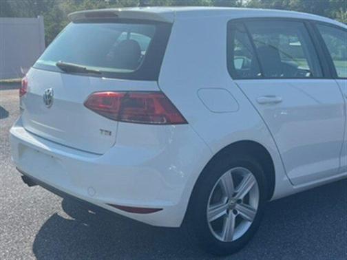 2017 Volkswagen Golf TSI S 4-Door
