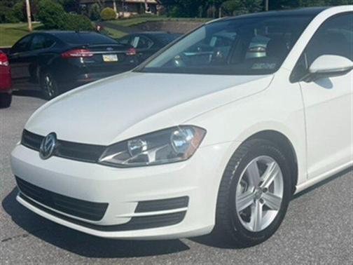 2017 Volkswagen Golf TSI S 4-Door