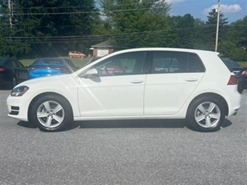 2017 Volkswagen Golf TSI S 4-Door