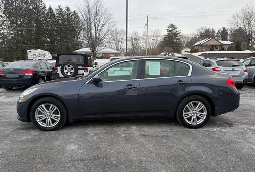 2011 INFINITI G37x Base