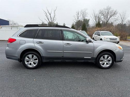2011 Subaru Outback 3.6 R Limited