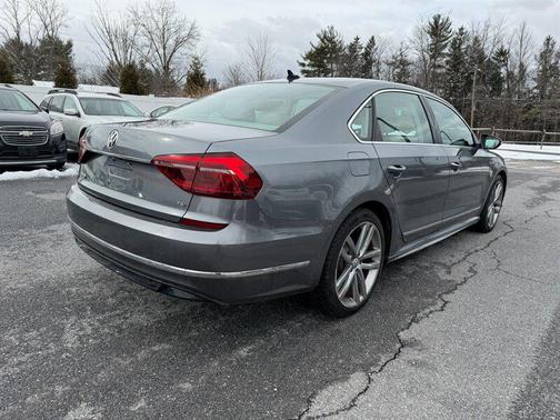 2017 Volkswagen Passat 1.8T R-Line w/Comfort