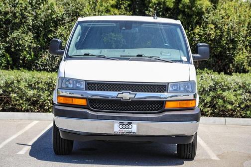 2022 Chevrolet Express 3500 LT