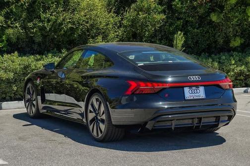 2025 Audi S e-tron GT Premium Plus