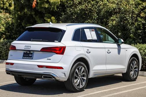 2024 Audi Q5 45 S line quattro Premium