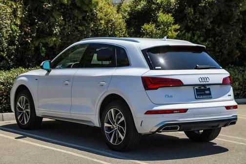 2024 Audi Q5 45 S line quattro Premium