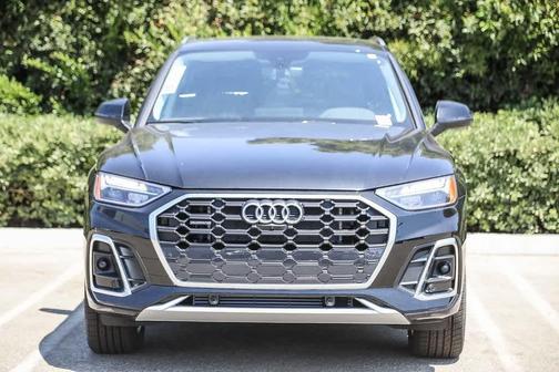 2025 Audi Q5 55 S line quattro Premium