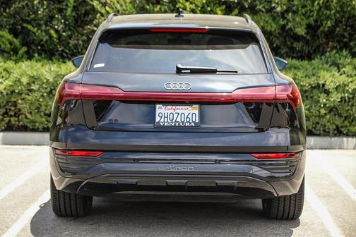 2024 Audi Q8 e-tron Premium