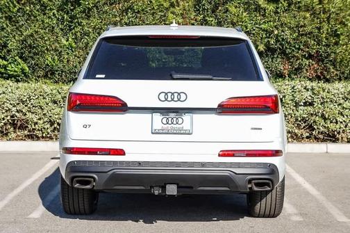 2025 Audi Q7 55 Premium Plus