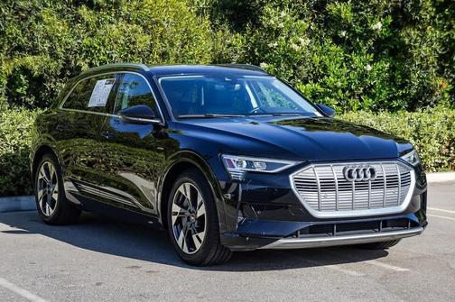 2022 Audi e-tron Premium