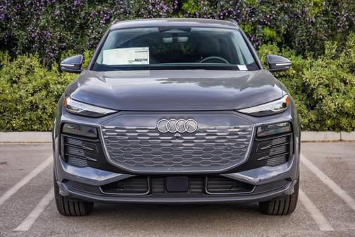 2025 Audi Q6 e-tron Premium