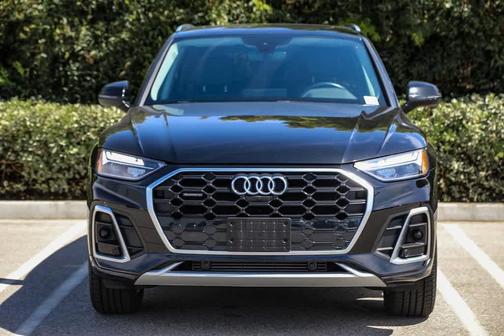2022 Audi Q5 45 S line Premium Plus