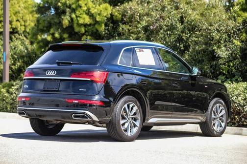2022 Audi Q5 45 S line Premium Plus
