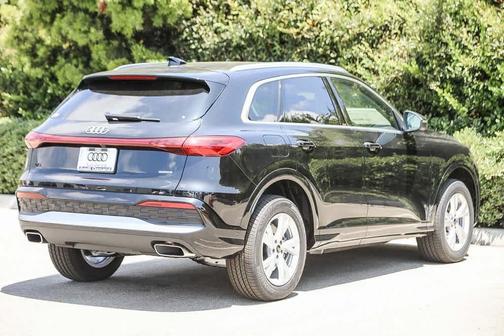 2025 Audi Q5 2.0T quattro Premium
