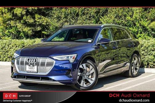 2022 Audi e-tron Premium Plus