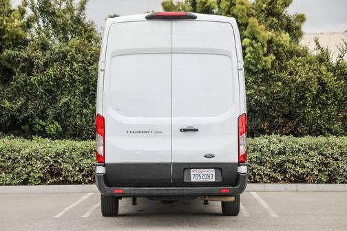 2022 Ford Transit-250 Base