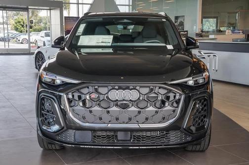 2025 Audi SQ5 3.0T quattro Premium
