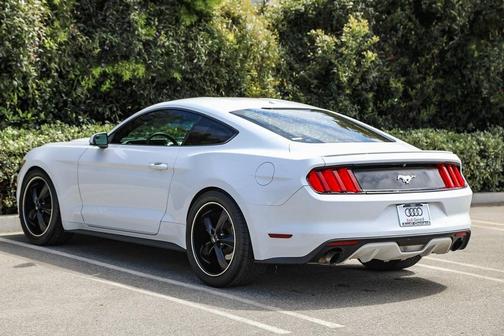 2016 Ford Mustang EcoBoost Premium