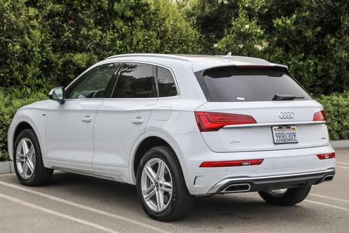 2024 Audi Q5 e 55 S line quattro Premium