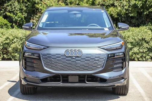 2025 Audi Q6 e-tron Premium