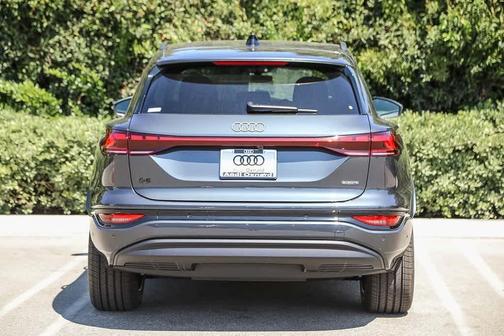 2025 Audi Q6 e-tron Premium