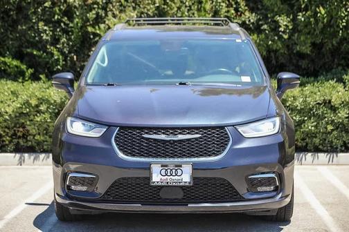 2021 Chrysler Pacifica Touring-L